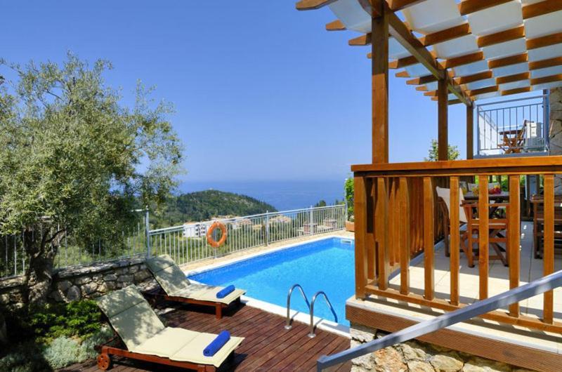 Agios Nikitas Resort Villas 外观 照片